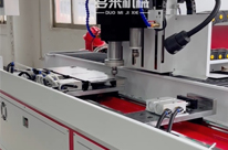 <b>數(shù)控鉆孔攻絲一體機加工精度評判標準是什么？</b>